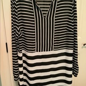 Chico's Striped Tunic Top, size 2 (equiv to US 10-12)